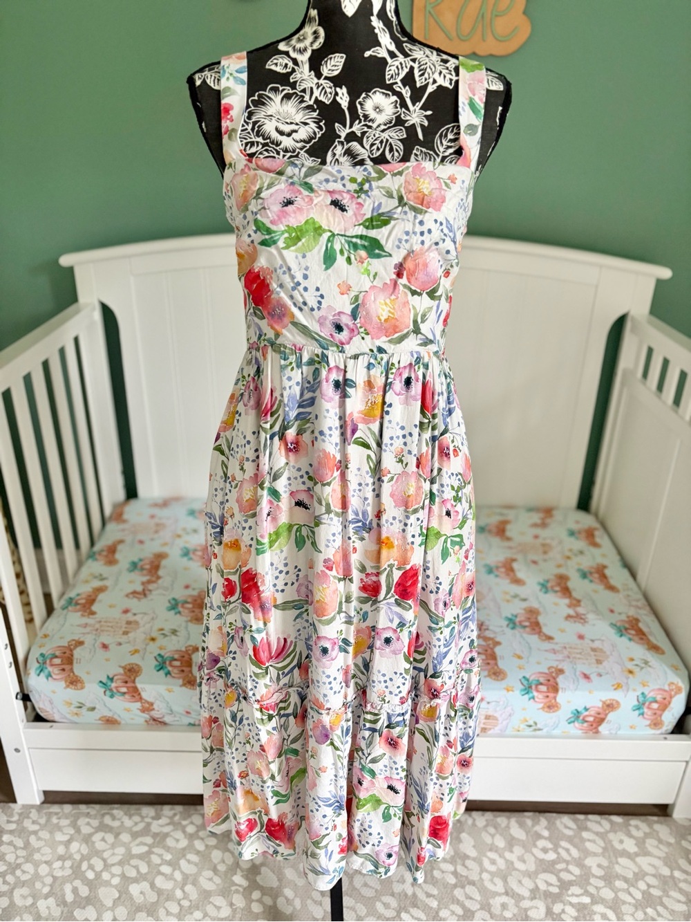 Lucy Paris size medium floral midi dress